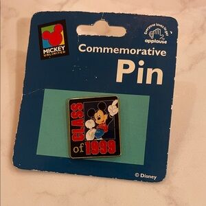 Disney Gold Mickey Class of 1999 Pin